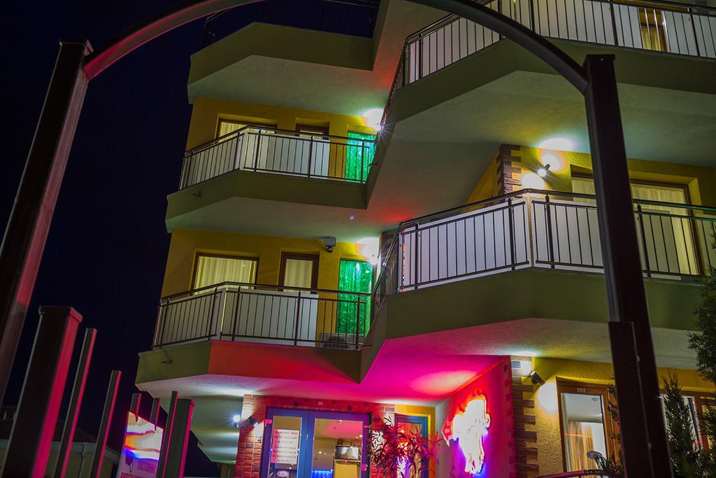 סבטי ולאס Jbh Hotel מראה חיצוני תמונה